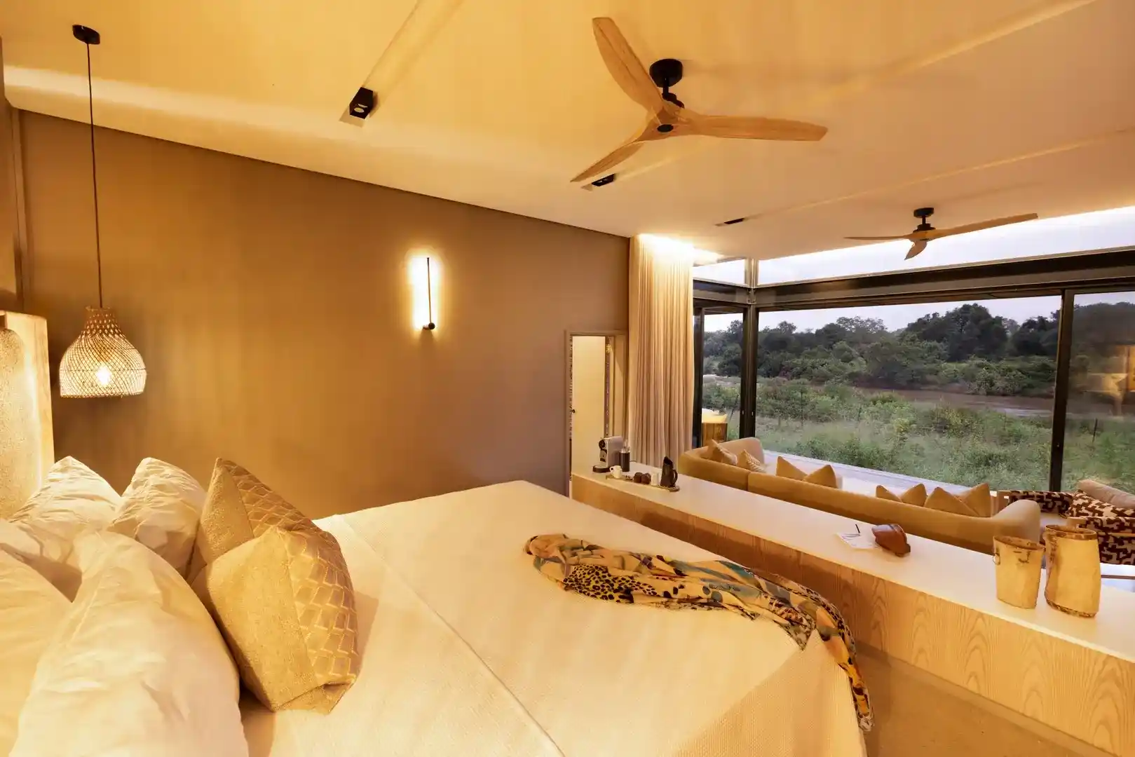 3 Day Luxury Kruger Safari – Elephant Point Lodge from Johannesburg