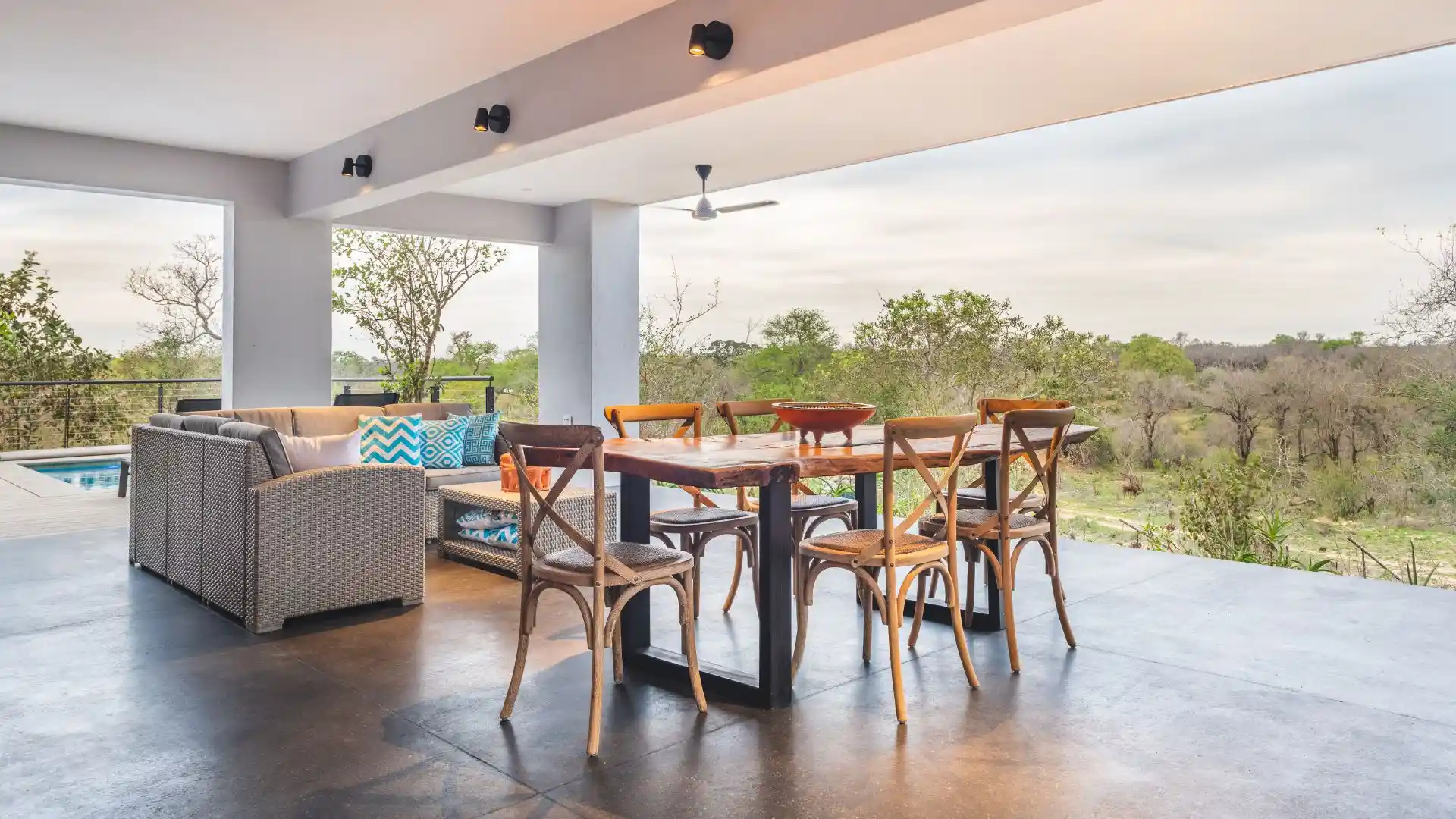 3 Day Luxury Kruger Safari – Elephant Point Lodge from Johannesburg